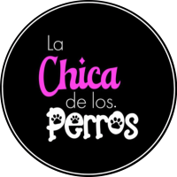 la chica de los perros