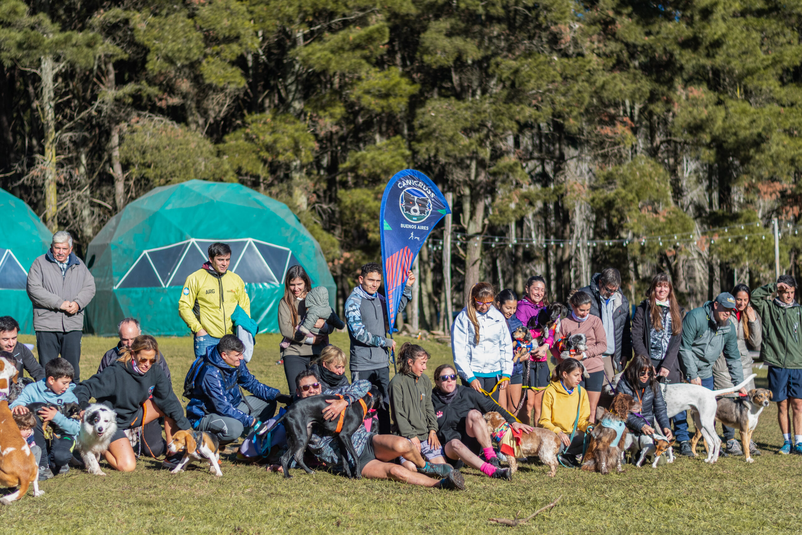 club de amigos perros