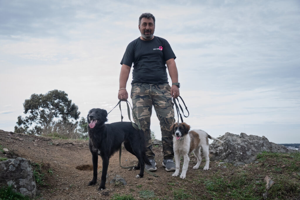 La chica de los perros