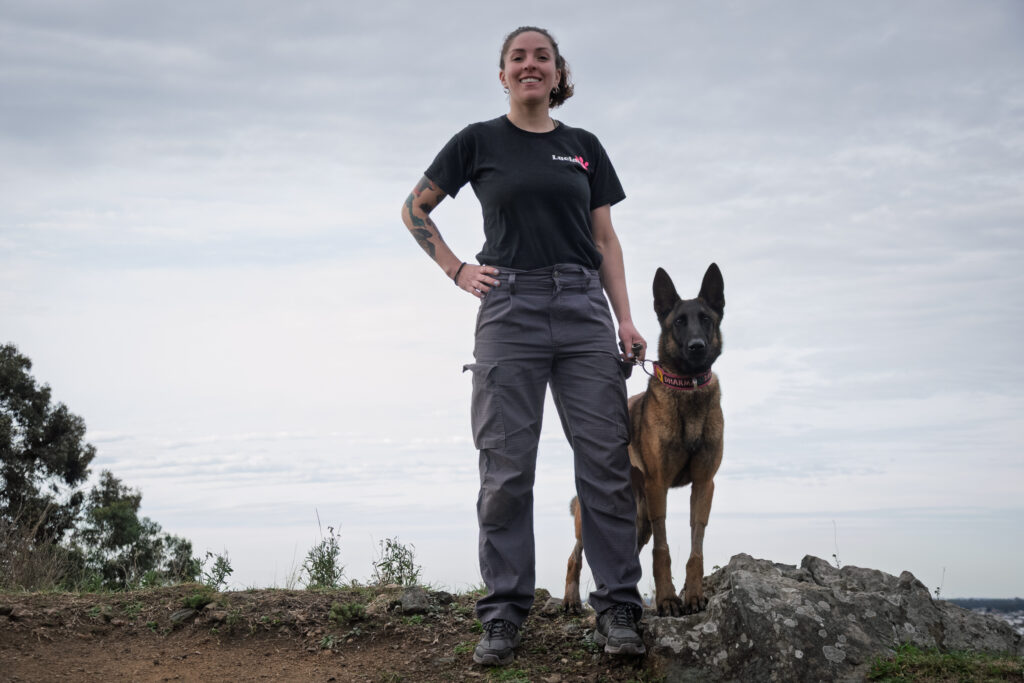 La chica de los perros